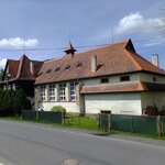 Sokolovna v Novém Kníně | Foto: Miloš Hlávka – Wikimedia Commons  | Licence: CC-BY-SA 4.0