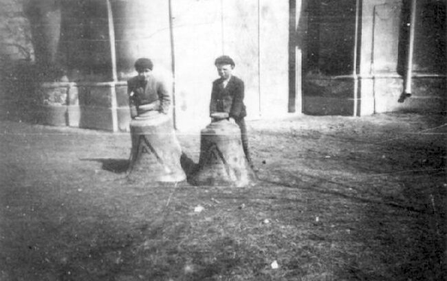 Sejmuté zvony před zrekvírováním | © Archiv spolku VKUS