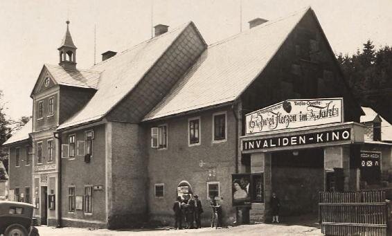 Historická fotografie kina z let 1939–1945 | Foto: Archiv obce Pernink | Licence: Všechna práva vyhrazena