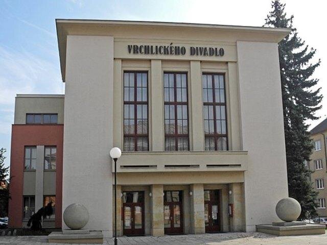 Vrchlického divadlo v Lounech | Foto: SchiDD – Wikimedia Commons | Licence: CC-BY-SA 4.0