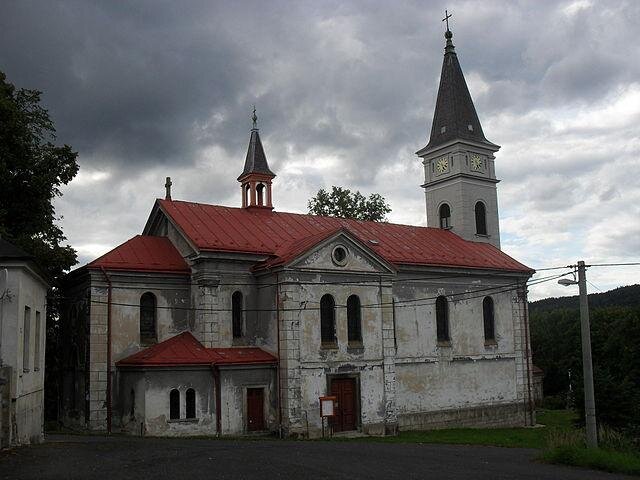  Kostel Navštívení Panny Marie v Lučanech nad Nisou | Foto: Adam Fogl – Wikimedia Commons | Licence: CC-BY-SA 3.0