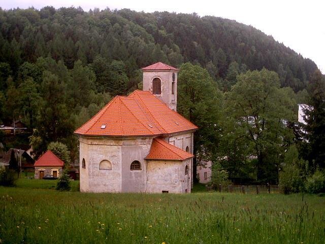 Kostel Povýšení sv. Kříže v Horním Adršpachu | Foto: Vladimíra Kosičková - Wikimedia Commons | Licence: Uveďte autora 3.0 Česko |