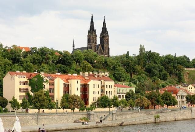 Pohled na Vyšehrad od Vltavy | Foto: M. Němeček | Licence: Všechna práva vyhrazena