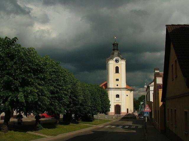 Kostel sv. Bartoloměje v Divišově | Foto: Svajcr – Wikimedia Commons  | Licence: CC-BY-SA 3.0