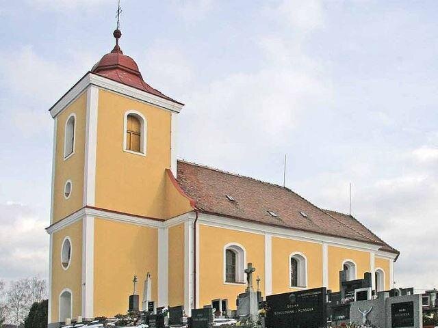 Kostel sv. Jiří v Býšti | Foto: Zp – Wikimedia Commons | Licence: CC-BY-SA 3.0