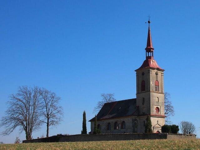 Kostel sv. Petra a Pavla ve Slatině | Foto: Jan Kubík – Wikimedia Commons | Licence: Uveďte autora – Zachovejte licenci 3.0 Česko