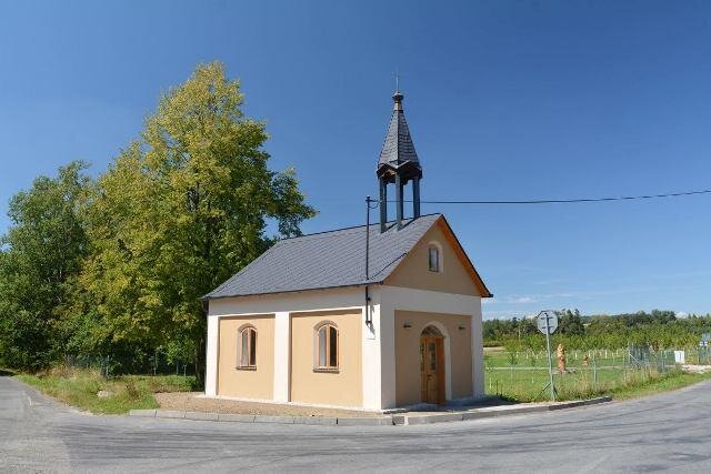 Kaple Nové Dvory | Michal Šimůnek | Všechna práva vyhrazena