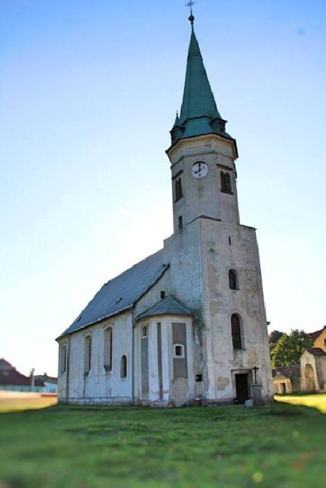 Kostel sv. Anny | Lucie Šantrochová – Dětřichovský okrašlovací spolek | Všechna práva vyhrazena