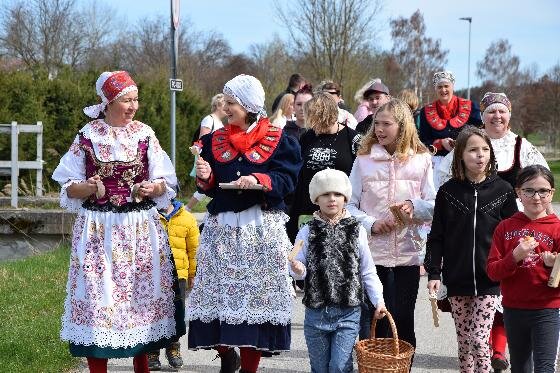 Hůrky u Lišova, Velikonoční hrkání, 2024 – podpora komunitního a kulturního života na venkově | Foto: Aleš František Plávek | Licence: Všechna práva vyhrazena