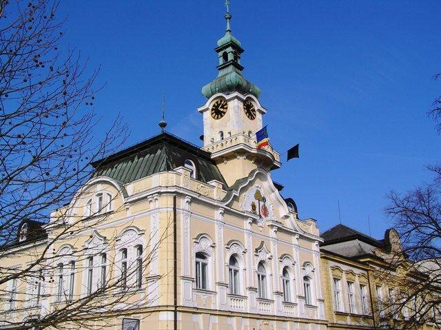 Věžní hodiny na budově staré radnice v Čelákovicích | Foto: Dipl. Ing. Ivan Šmerda | Licence: Všechna práva vyhrazena