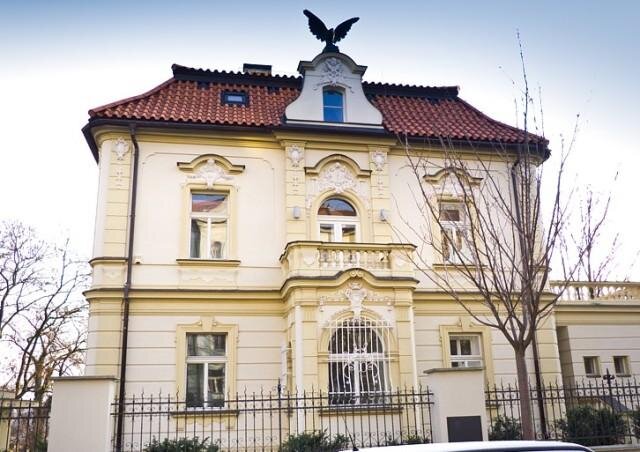 Vila Praha - kastlová okna | CASTLE OKNA – Pavel Sedláček | Všechna práva vyhrazena