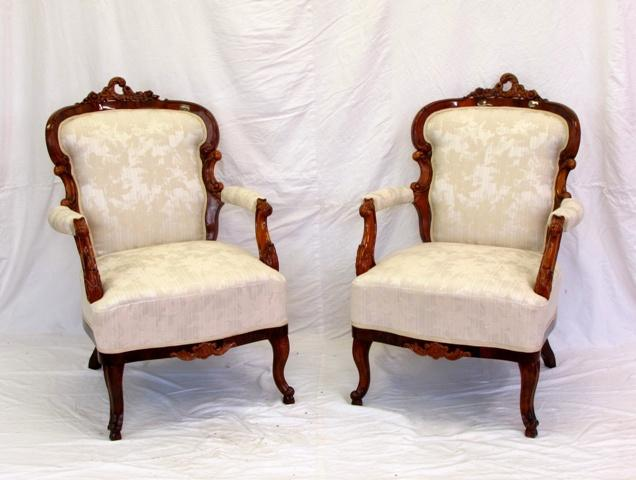 Křesla, druhé rokoko po restaurování | David Raška, DiS. | Všechna práva vyhrazena