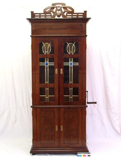 Orchestrion “Symphonion” stav po restaurování | David Raška, DiS. | Všechna práva vyhrazena