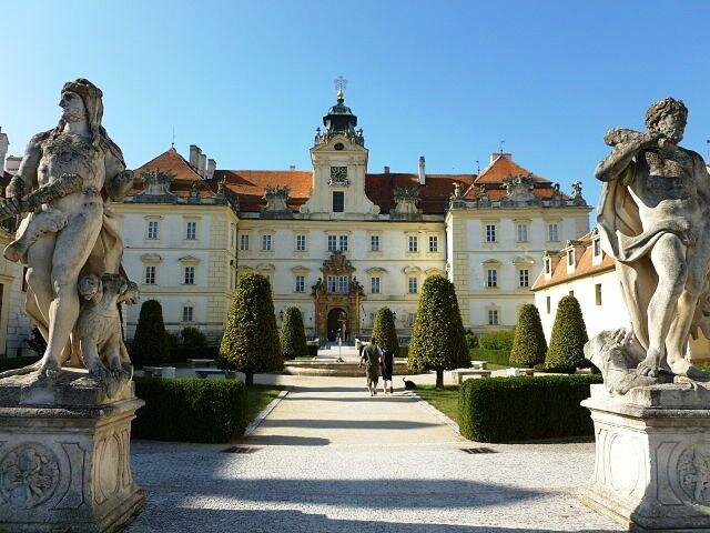 Státní zámek Valtice | Foto: Maxx - Wikimedia Commons | Licence: CC-BY-SA 3.0