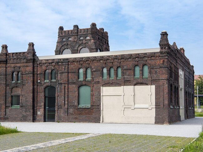 Ostrava, Galerie PLATO v bývalých městských jatkách – použití Cemix omítek a nátěrů pro fasádní a interiérové plochy | © Archiv LB Cemix, s.r.o.