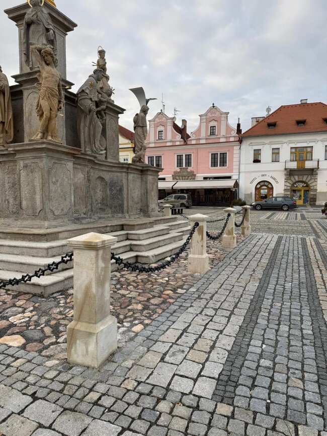 Pískovcové sloupky město Stříbro | © Dubenecký pískovec s.r.o.