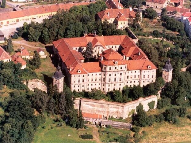 Klášter Chotěšov - letecky | Spolek Klášter Chotěšov | Licence: Všechna práva vyhrazena