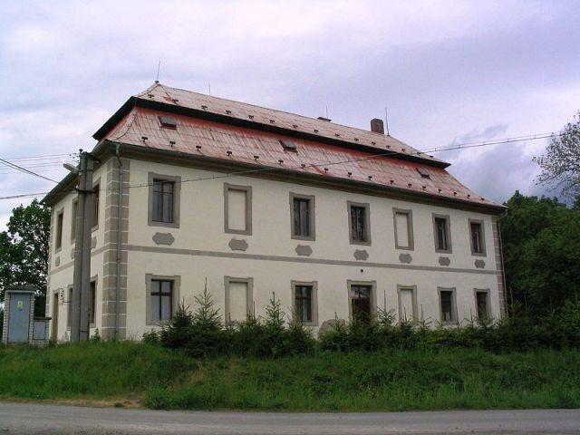 Maníkovice - lovecký zámeček | Autor: Centipede – Wikimedia Commons | Licence: Uveďte autora – Zachovejte licenci 3.0 Česko