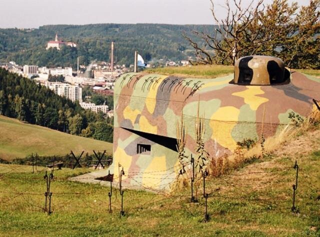 Náchod přes pevnostní srub Březinku | Foto: Aleš Horák – Klub vojenské historie Náchod, z.s. | Licence: Všechna práva vyhrazena
