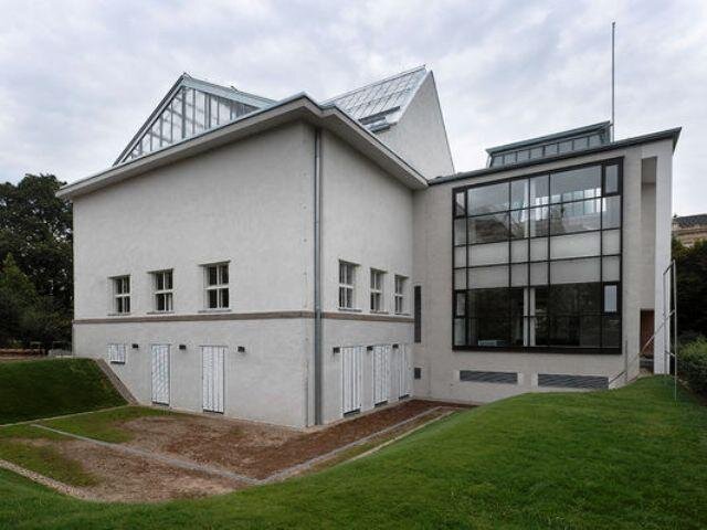 Rekonstrukce Domu umění města Brna | Architekti Hrůša & spol., Ateliér Brno, s.r.o. | Všechna práva vyhrazena
