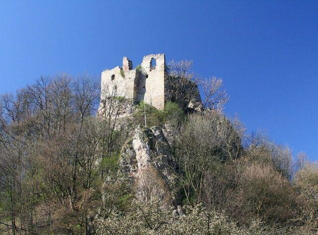 Lednica hrad | Foto: Martin Odehnal - Wikimedia Commons | Licence: CC-BY-SA 3.0