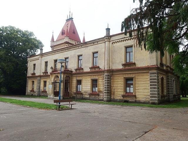 Přílepy, zámek – rekonstrukce | FOTO: Palickap, Wikimedia Commons | CC-BY-SA 4.0