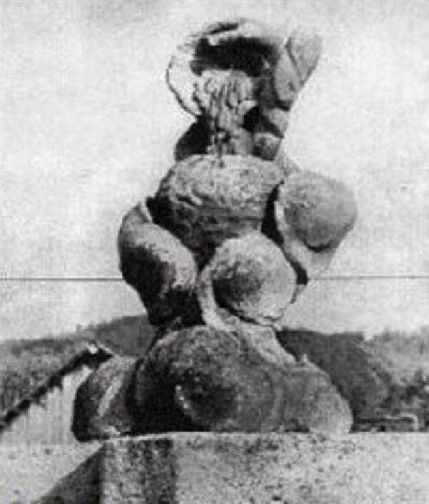 Střílky - Barokní hřbitov - socha Víra