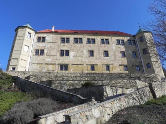 Zámek Vinařice
