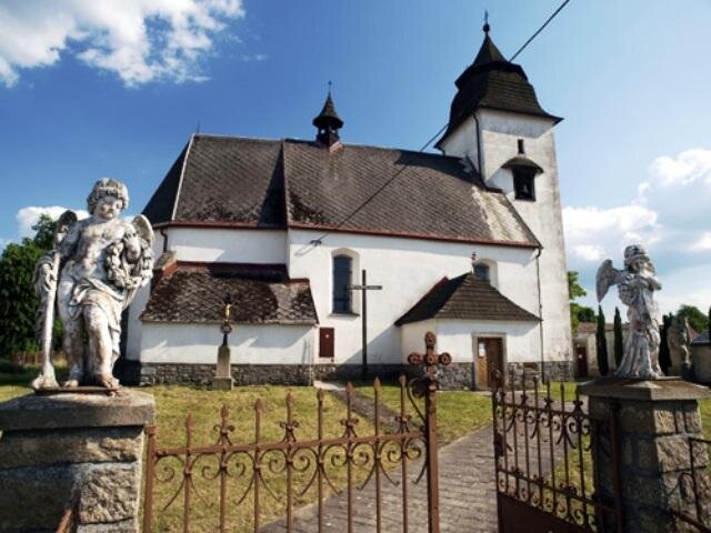 Kostel Nanebevzetí Panny Marie - celkový pohled | Nadační fond kostela Nanebevzetí Panny Marie v Číhošti | Všechna práva vyhrazena
