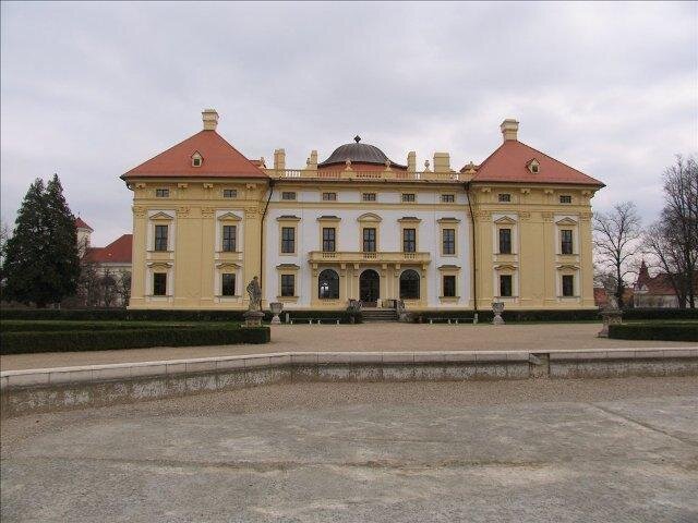 Zámek ve Slavkově u Brna