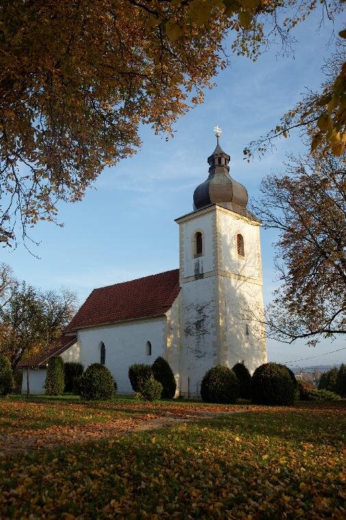 Nezvěstice, kostel Všech svatých | Foto: Jitka Nekolová | Licence: Všechna práva vyhrazena