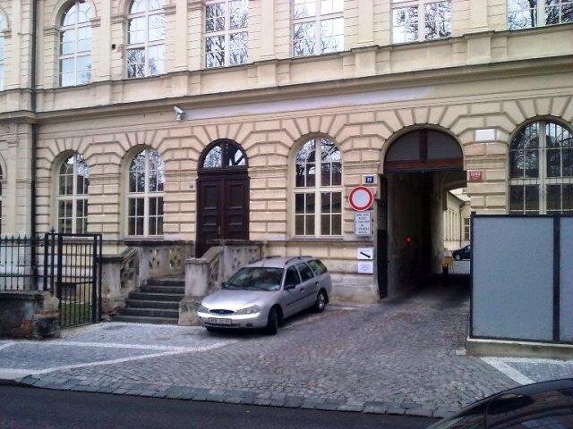 Praha, Kateřinská - 1. lékařská fakulta Univerzity Karlovy | Krkonošské vápenky Kunčice, a.s. | Všechna práva vyhrazena