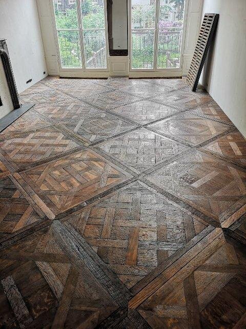 Amsterdam, Nizozemí, privátní klient – renovace původních dubových podlah včetně pokládky. | QC FLOORS s.r.o. | Všechna práva vyhrazena