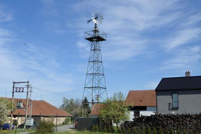 Větrné čerpadlo v Chlumu u Třebíče | Foto: Povětrník.cz | Všechna práva vyhrazena