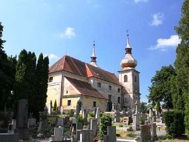 Zbyslav - kostel Nejsvětější Trojice