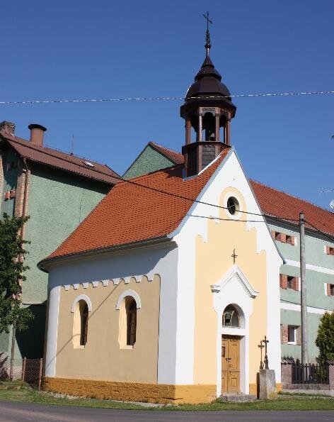 Úlovice - kaplička | Spolek pro obnovu Ročova | Všechna práva vyhrazena