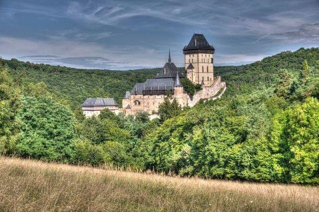 Státní hrad Karlštejn | Foto: Lukáš Kalista – Wikimedia Commons | CC-BY-SA 4.0