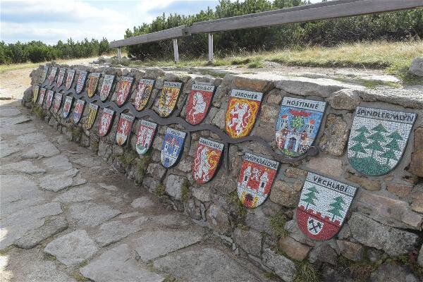 Bedřichov u Špindlerova Mlýna – Restaurování mozaik u pramene Labe | Foto: Petr Hampl | Licence: Všechna práva vyhrazena