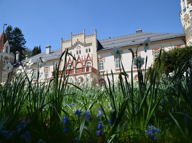 Herálec u Humpolce, zámecký hotel Chateau Herálec – střešní krytina Bravan | © Swisspearl Česká republika a.s.