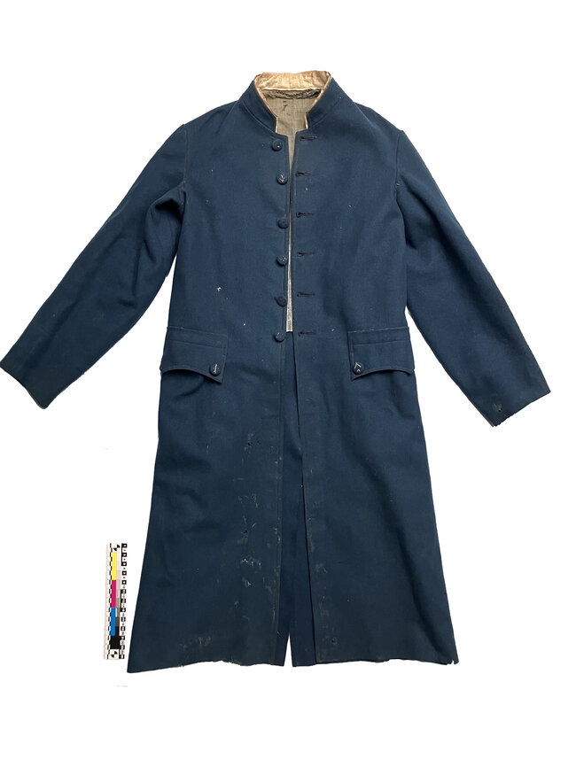 Vémyslice, úřad městyse – kabát stárka,⁠⁠⁠⁠⁠⁠ stav před restaurováním | © Archiv Kateřiny Kouřilové