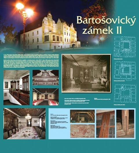 Prezentace zámku v Bartošovicích na panelu v expozici Moravského Kravařska| Foto: Mgr. Lucie Augustinková | Licence: Všechna práva vyhrazena