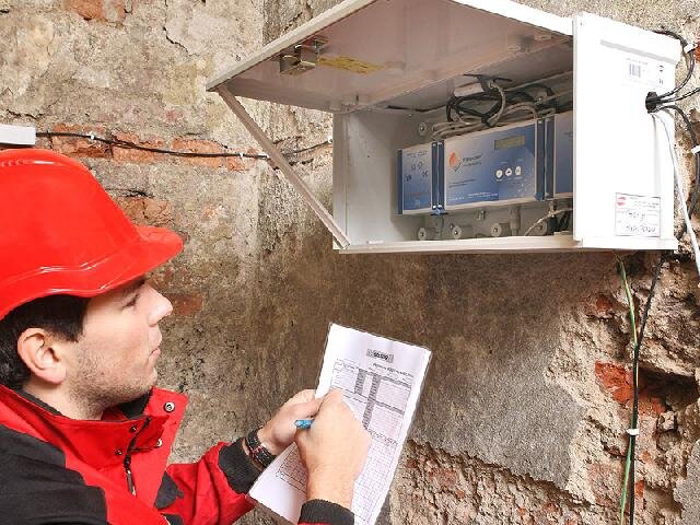 Ukázka technologie - aktivní elektroosmóza | Ing. Josef Kolář - PRINS | Všechna práva vyhrazena