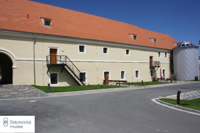 Hlavní budova M1 z doby renesance | Foto: Dobrovická muzea, o.p.s. | Licence: Všechna práva vyhrazena
