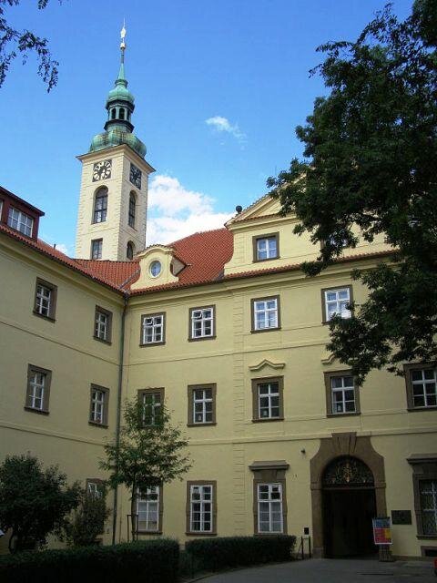 Klementinum nádvoří - západ | Autor: Daniel Baránek - Wikimedia Commons | Licence: Uveďte autora - Zachovejte licenci 3.0 Česko