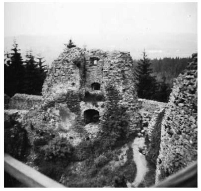 Hrad Orlík - dolní palác - dobová fotografie  | Foto: Castrum o.p.s. | Licence: Všechna práva vyhrazena