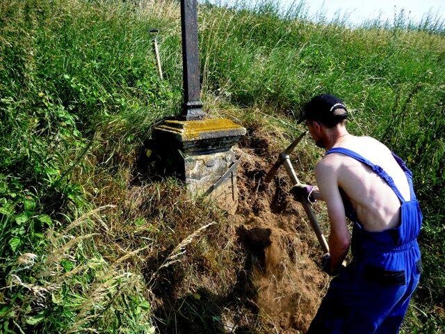 Naše práce začíná nálezem a úpravami terénu, na který stačíme vlastními silami | Spolek Žlutice 2000 – SOVa | Všechna práva vyhrazena