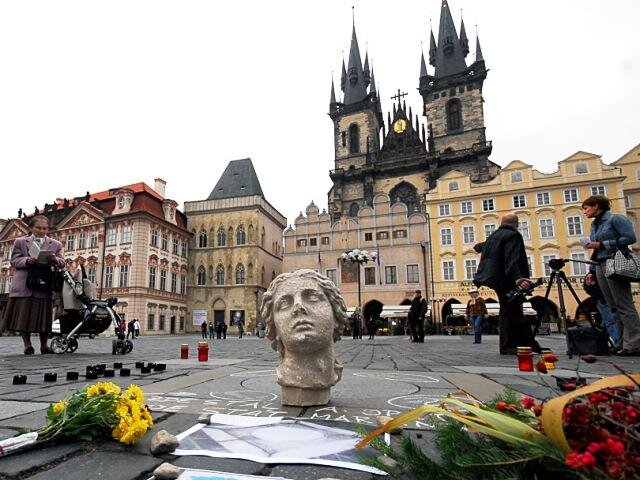 Hlava z Mariánského sloupu na Staroměstském náměstí 