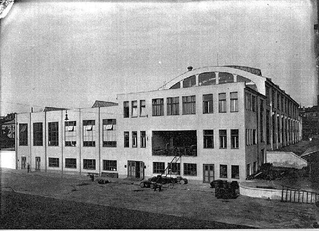 Areál Dopravních podniků města Plzně, nové ústřední dílny z let 1932–1934. ZČM v Plzni, sbírka skleněných negativů, NA 35/16. | Foto Ing. Jan Anderle | Licence: Všechna práva vyhrazena
