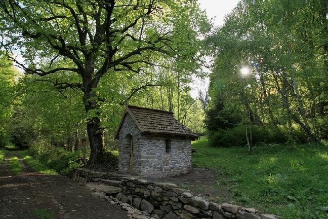 Kaplička na Předních Paštích | Foto: Karel Klostermann - spisovatel Šumavy | Licence: Všechna práva vyhrazena