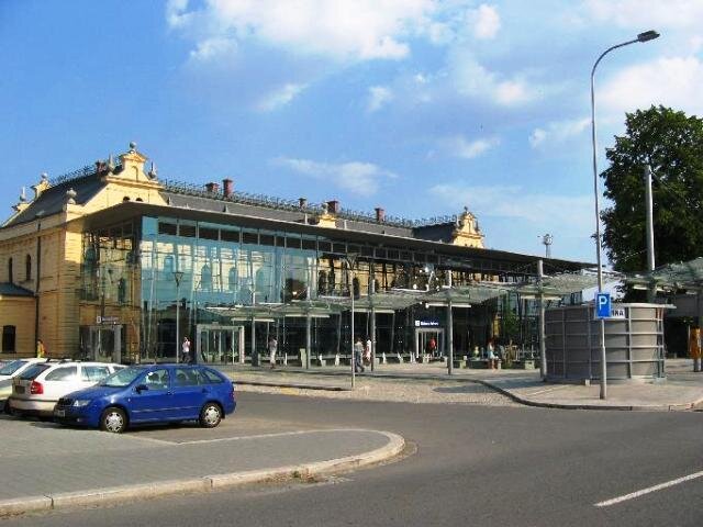 Ostrava Svinov budova nádraží - celkový pohled | Ing. arch. Václav Filandr | Všechna práva vyhrazena